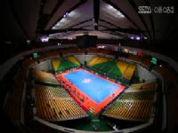 ���������ޱ� ������˹̹VS���� 20240418